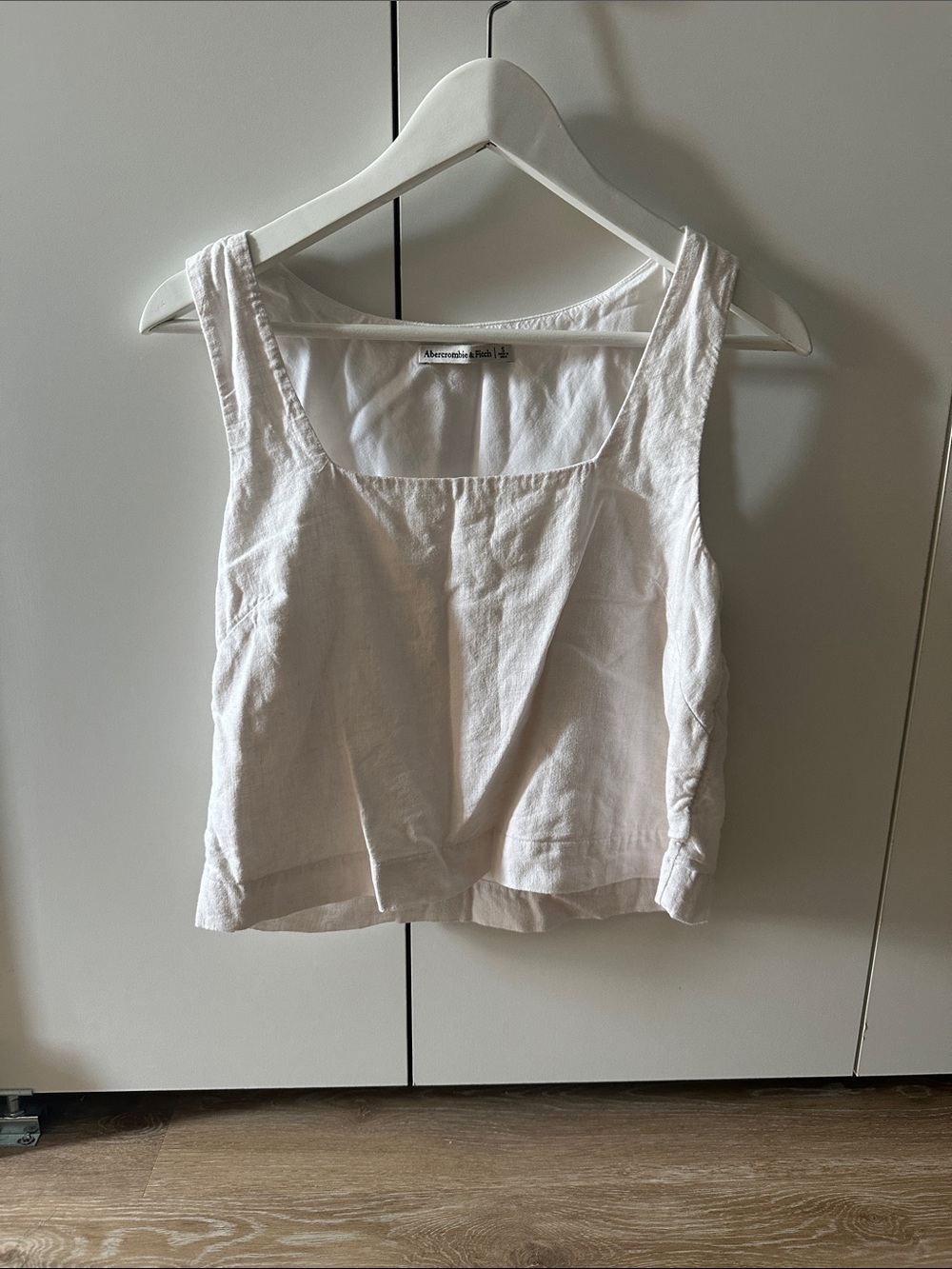 Abercrombie & Fitch White Square-Neck Linen Tank
